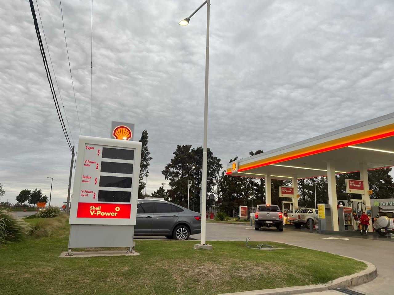 Una estación de servicios de Funes fue premiada en Canadá como la mejor del año: cuál es la firma reconocida